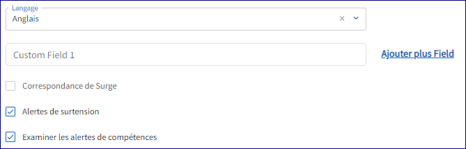 Le champ de préférence de langue et les champs personnalisés sont présentés.  La case Les alertes de surtension sont cochées. Cela garantira que l’employé reçoive des rappels par courrier électronique pour les cours et les compétences dus.